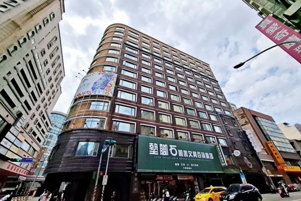 TOMY&妮妮女王-中壢親子住宿推薦！福容徠旅中壢店 IKEA親子主題房、遊戲室一次滿足