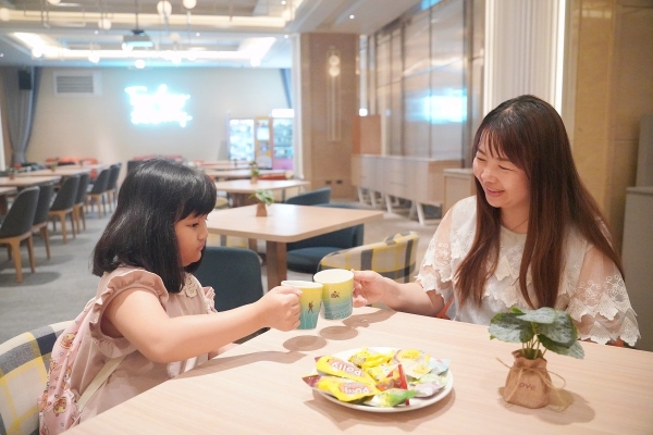 東蛙池塘-【福容徠旅林口店】林口住宿飯店推薦 免費輕食吧下午茶宵夜無限量供應 健身房/男女裸湯三溫暖