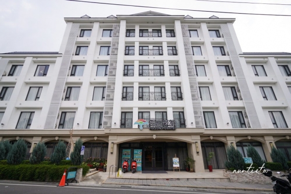 水晶安蹄-【南投】水里｜福容徠旅，閃耀螢火蟲季，歐風優雅建築，悠閒渡假小鎮住宿首選