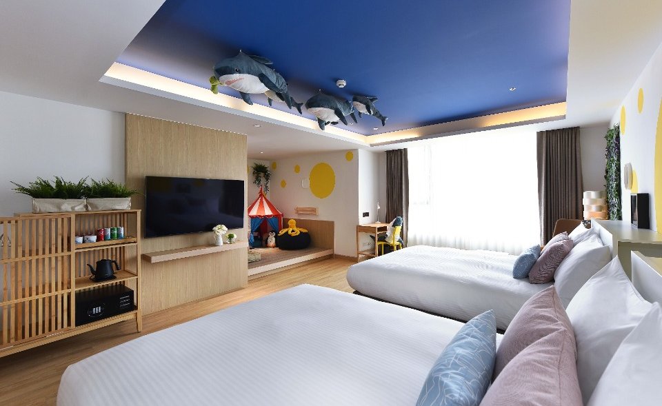 Blåhaj Room (Two Medium Beds 150x200cm)