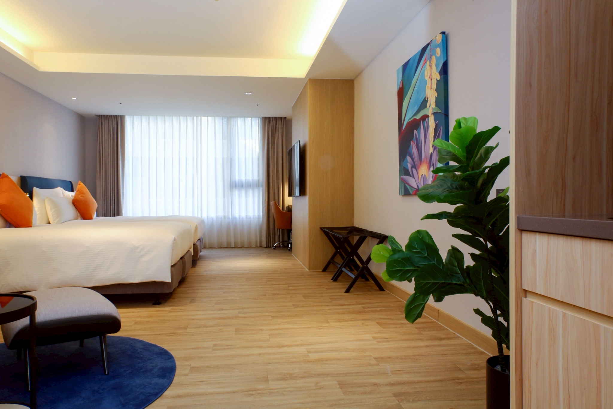 LINE_輕旅兩中床ALBUM_高雄徠旅二期318輕旅客房兩中床_260210_1