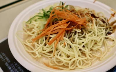 龍抄手涼麵