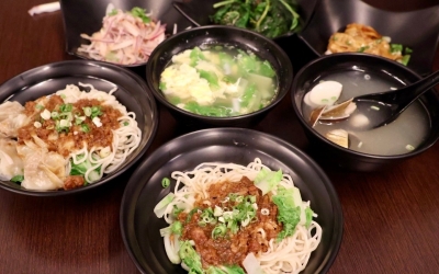 小蔥花乾拌麵