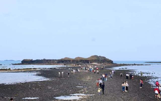 奎壁山摩西分海