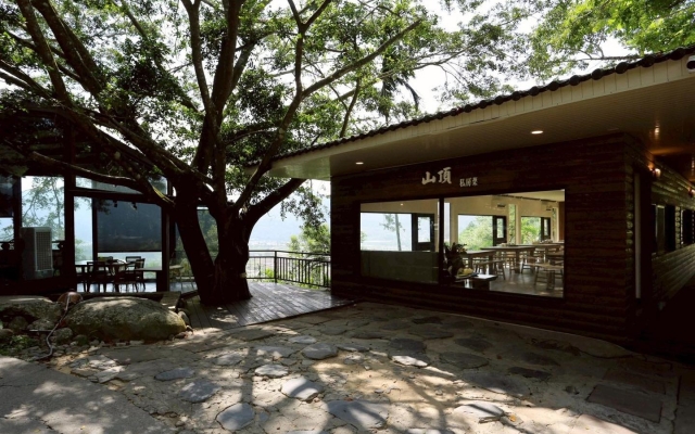 山頂玻璃屋私房菜