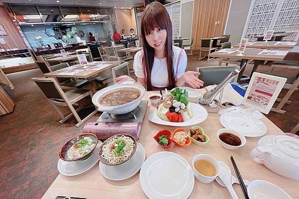 【ღ☺♬ Miu Miu Lin 妙妙琳♬☺ღ日本/直播/美妝/美食/旅遊/】 [高雄飯店推薦]福容大飯店高雄一泊二食-美麗海景/十三味羊肉爐~質感美味心旅行!