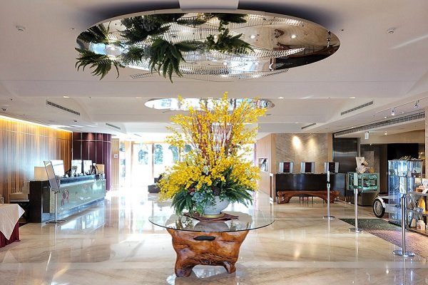 【AJ的旅行地圖】高雄福容大飯店 精緻客房、早餐、停車場 離高雄流行音樂中心最近的飯店