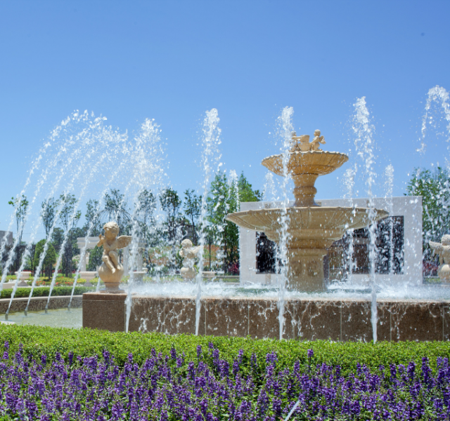 Royal Garden Plaza