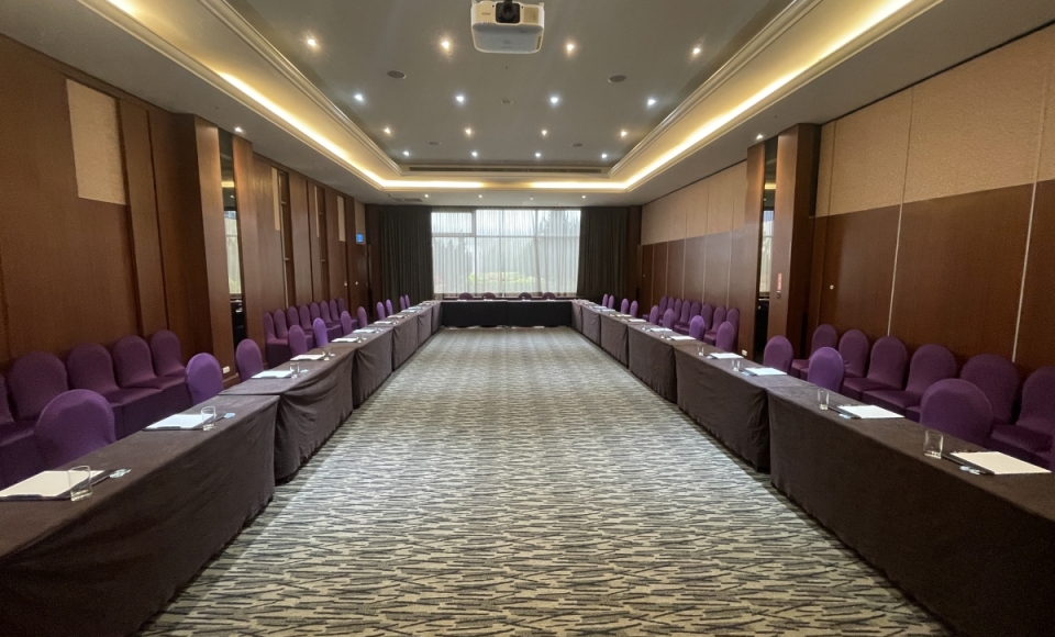 1樓櫻花廳馬蹄型-01