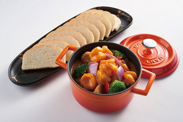 Curry Shrimp Hot Pot with Pumpkin