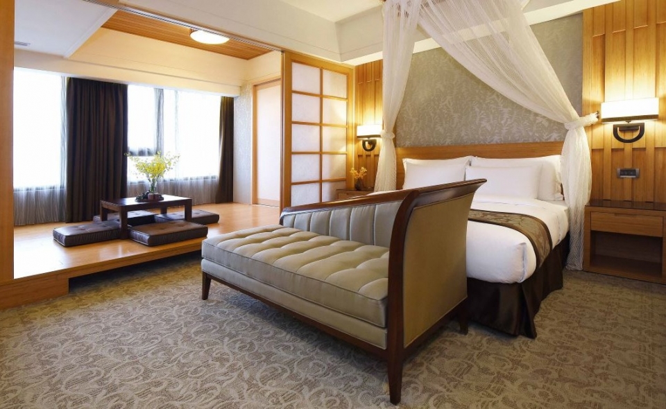 Japanese / Western Room (sea view)