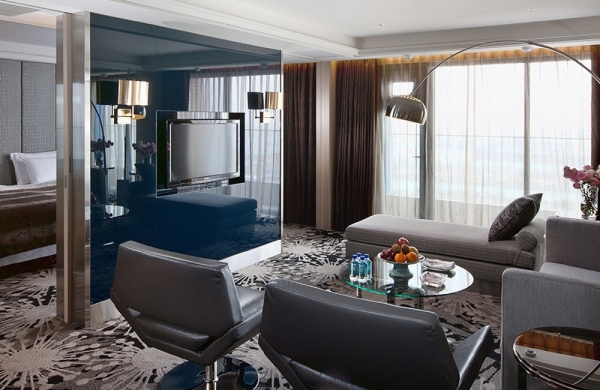 Premier Splendor Room with harbor view