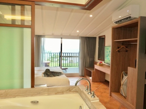 LINE_ALBUM_20251128墾丁半山嶼客房新設定+野餐籃_251129_13