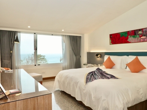 LINE_ALBUM_20251128墾丁半山嶼客房新設定+野餐籃_251129_66