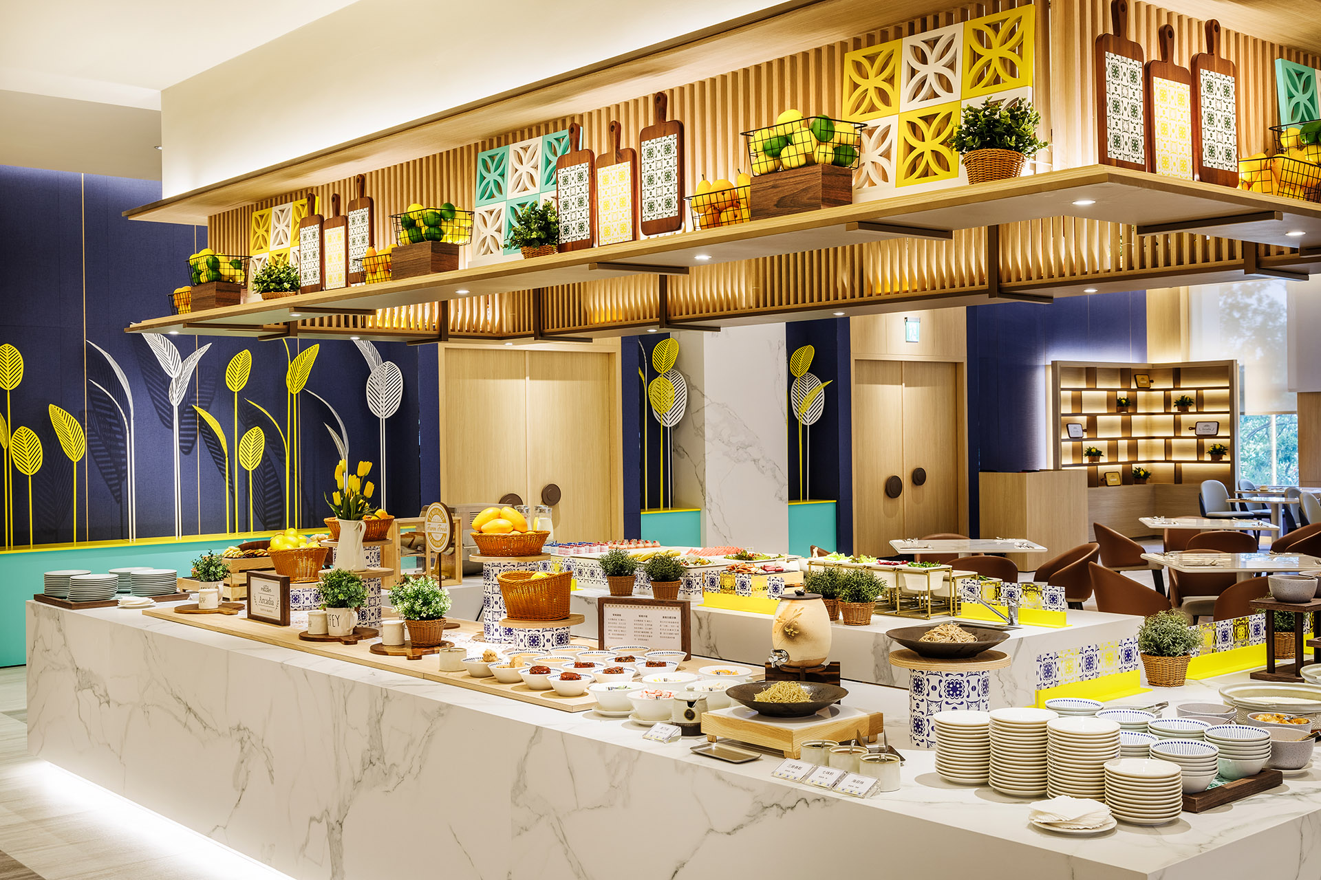 圖五、田園西餐廳提供主廚精選主餐與自助餐檯，打造豐盛用餐體驗。（圖／嘉義福容voco酒店）