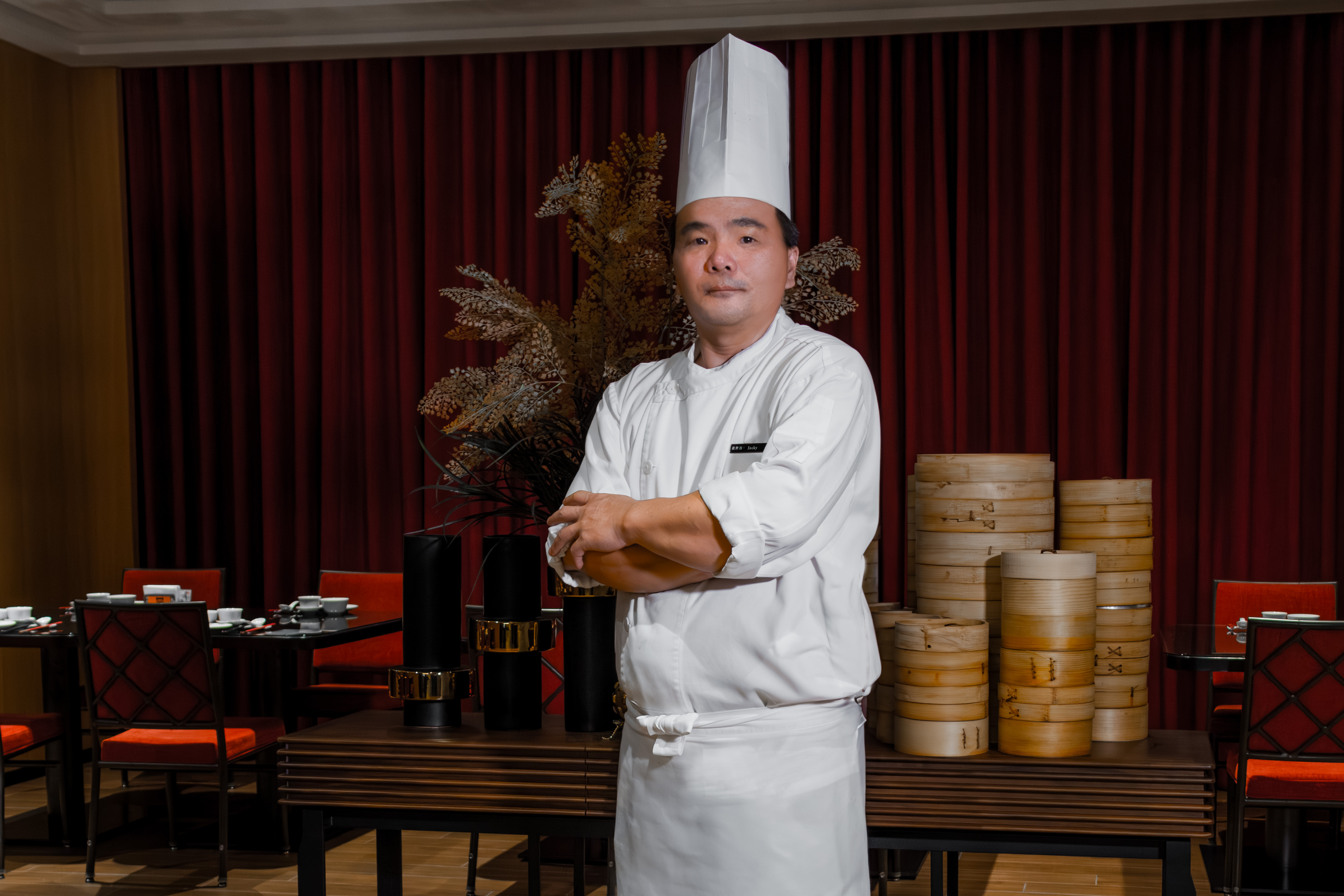 圖6、主廚黃世谷擁有逾三十年餐飲經驗，此次以「慢工手作」為核心理念在福粵樓推出新菜單。（圖／嘉義福容voco酒店提供）